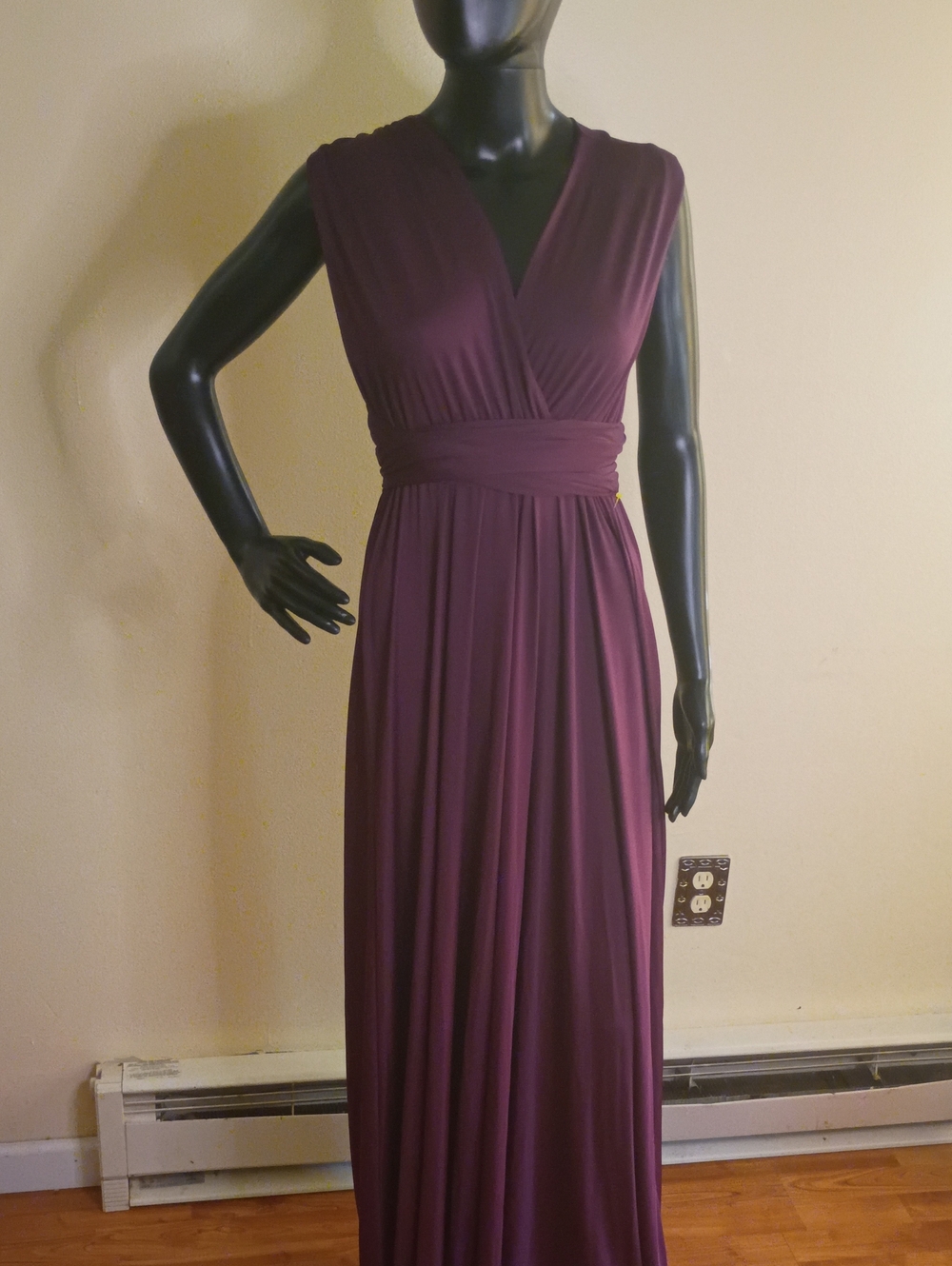 Sleeveless V-Neck Maxi Dress in Plum